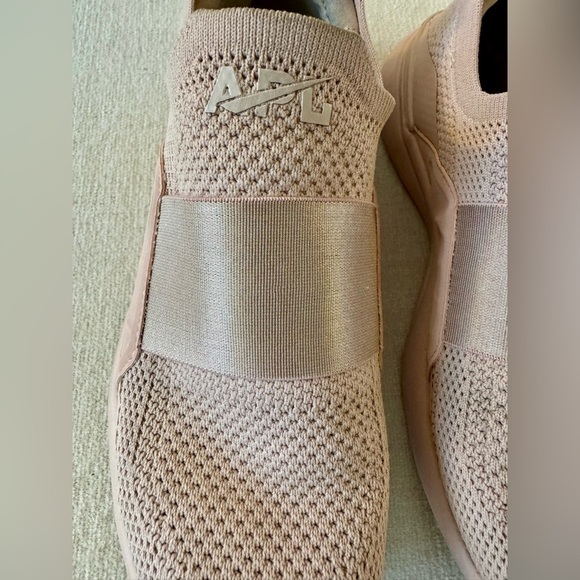 APL Tech Loom Bliss in Rose Dust Pink Running Sneaker, Size 8.5 - Picture 4 of 12